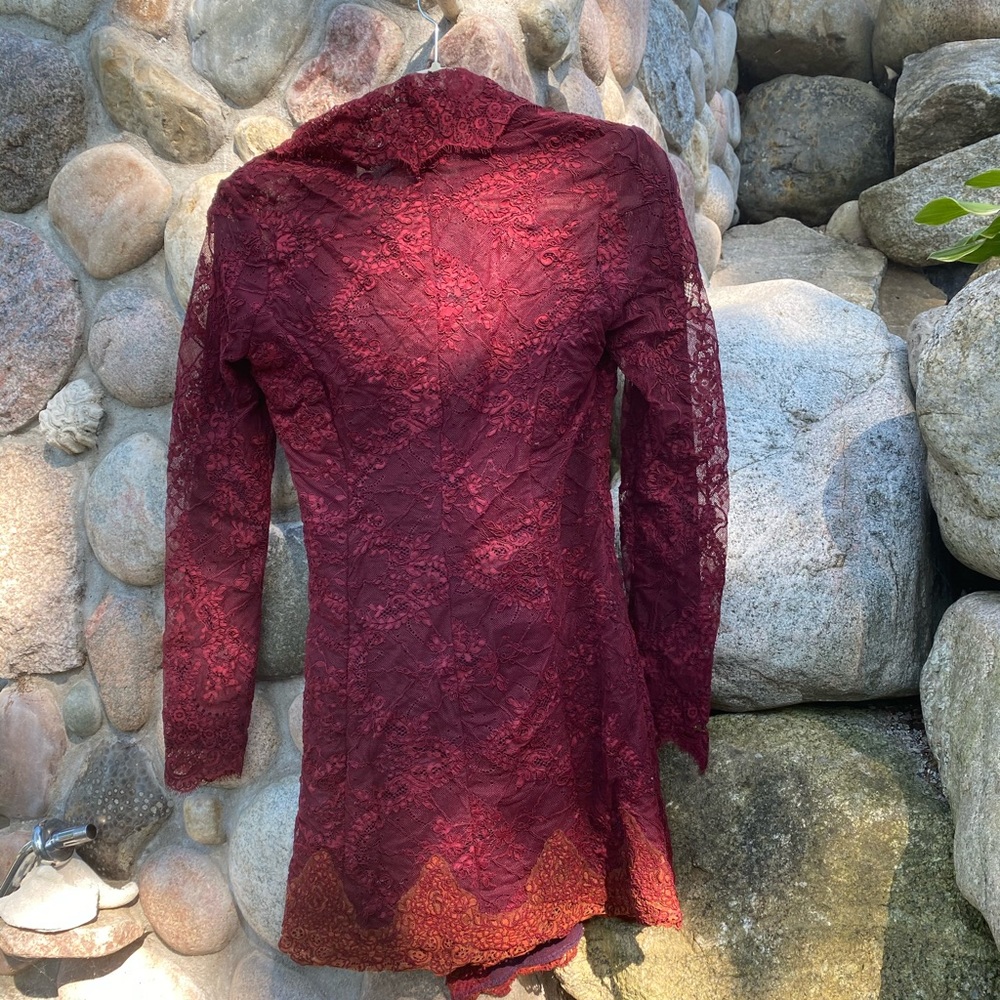 Stone cold fox long sleeve maroon wrap dress - Picture 4 of 5